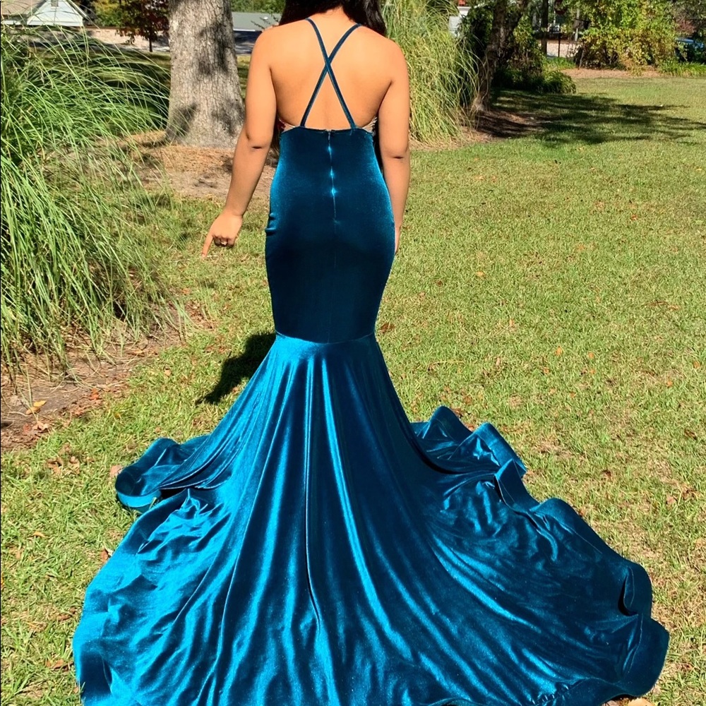 Prom/Formal Dress - Picture 2 of 2